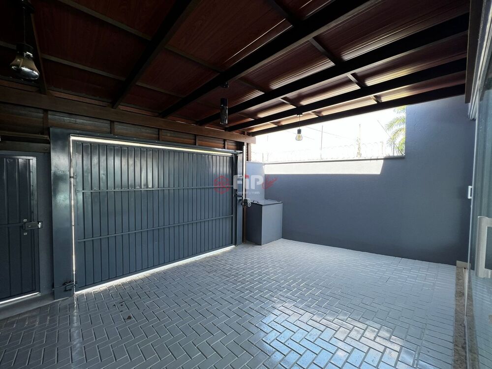 Casa à venda com 3 quartos - Foto 2