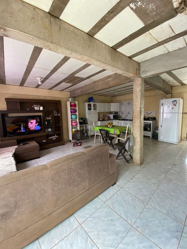 Casa à venda com 3 quartos - Foto 2