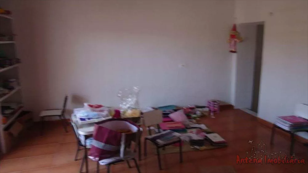 Sobrado à venda com 4 quartos, 176m² - Foto 3