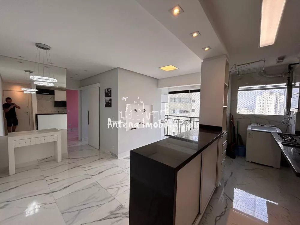 Apartamento à venda com 2 quartos, 49m² - Foto 2