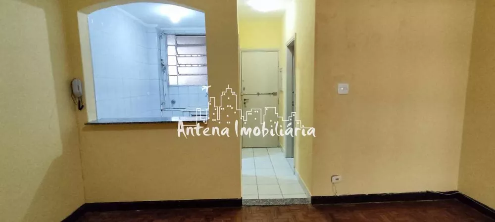 Apartamento à venda com 1 quarto, 40m² - Foto 2