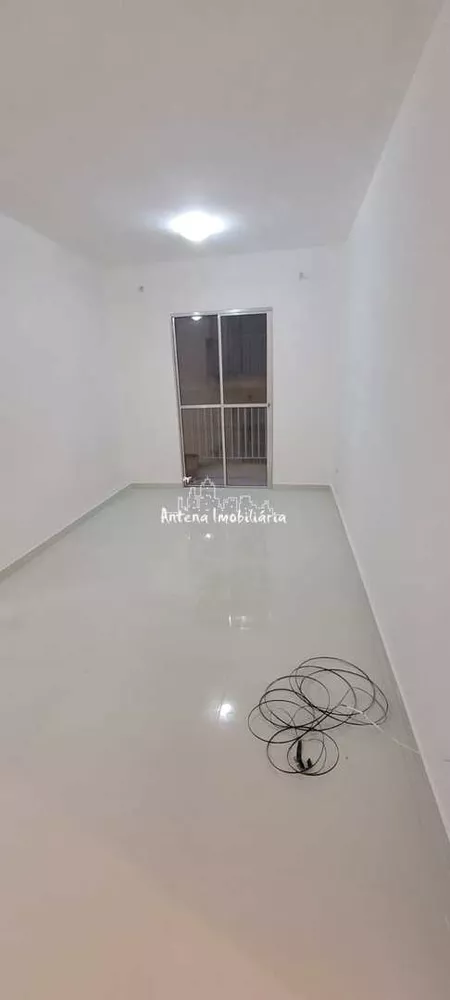 Apartamento à venda com 2 quartos, 60m² - Foto 1