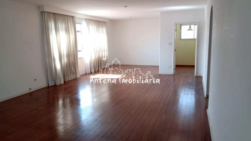 Apartamento à venda com 3 quartos, 170m² - Foto 2