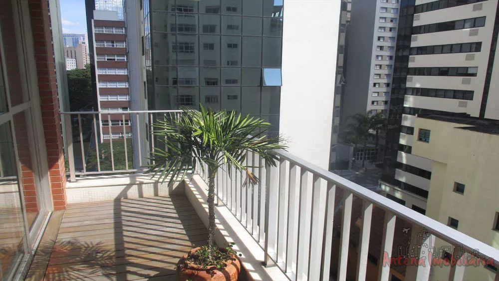 Apartamento à venda com 3 quartos, 107m² - Foto 2