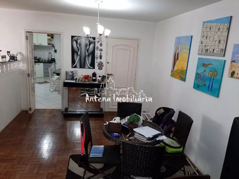 Apartamento à venda com 3 quartos, 130m² - Foto 2