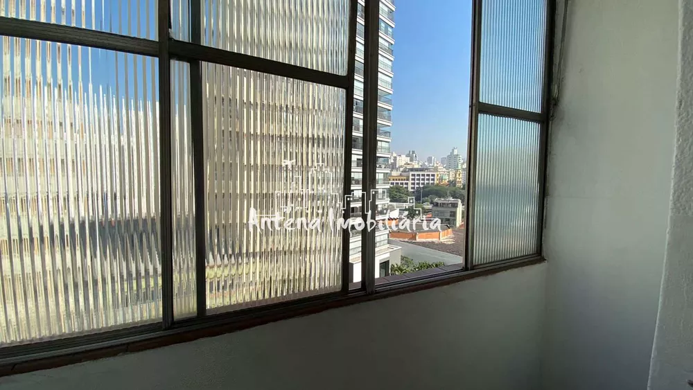 Apartamento à venda com 1 quarto, 50m² - Foto 4