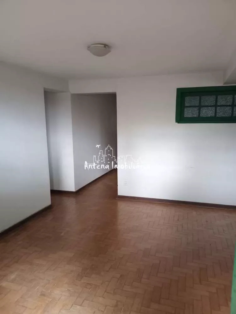 Casa à venda com 2 quartos, 86m² - Foto 1