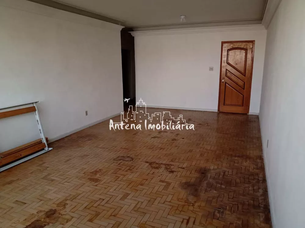 Apartamento à venda com 3 quartos, 138m² - Foto 2