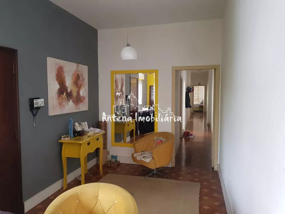 Apartamento à venda com 3 quartos, 180m² - Foto 2