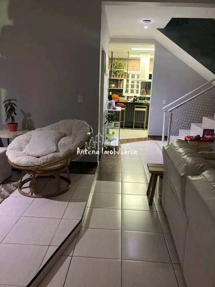 Casa, 3 quartos, 271 m² - Foto 1