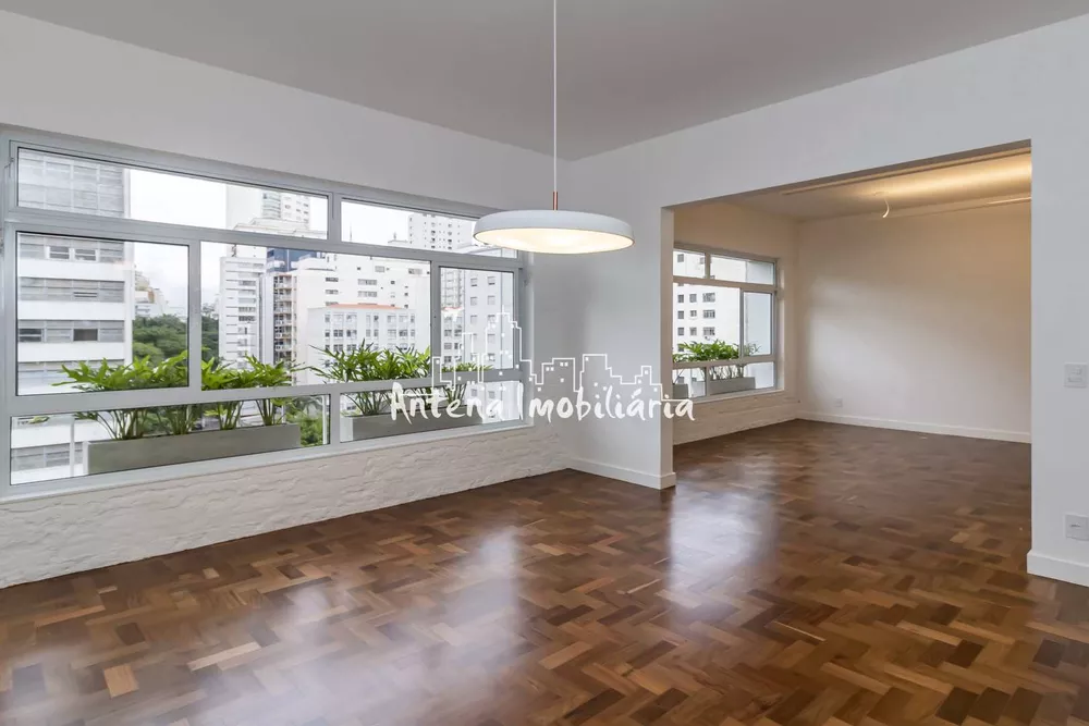 Apartamento à venda com 3 quartos, 239m² - Foto 2