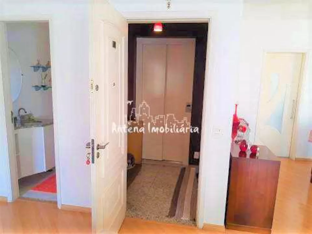 Apartamento à venda com 3 quartos, 145m² - Foto 8