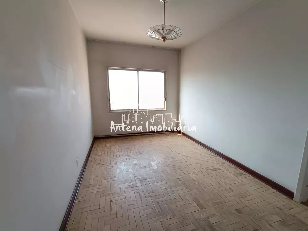 Apartamento à venda com 2 quartos, 77m² - Foto 1