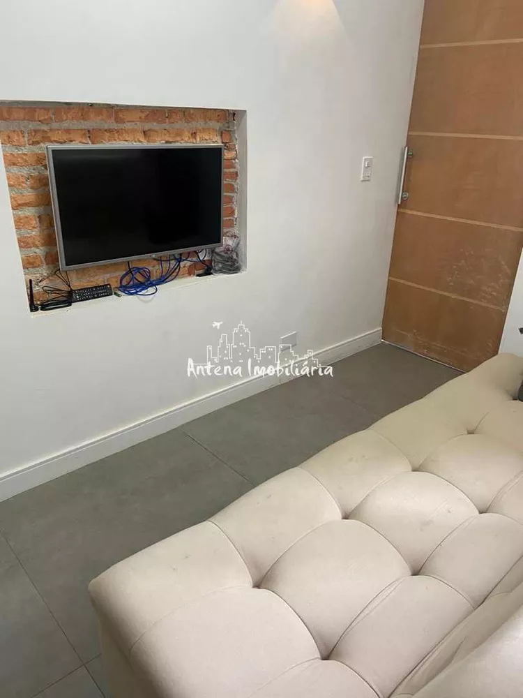 Apartamento à venda com 4 quartos, 215m² - Foto 2