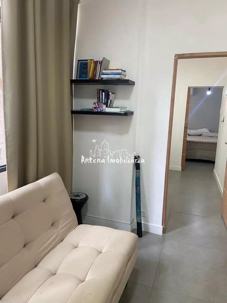 Apartamento à venda com 4 quartos, 215m² - Foto 4