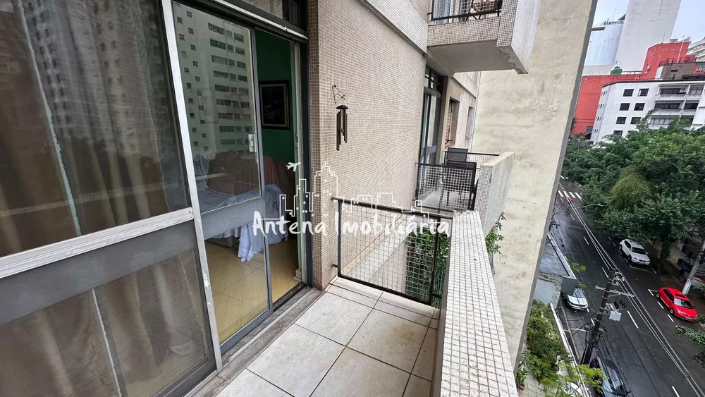 Apartamento à venda com 2 quartos, 90m² - Foto 1