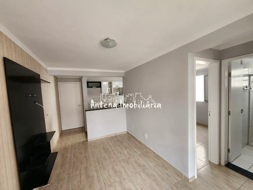 Apartamento à venda com 2 quartos, 45m² - Foto 2