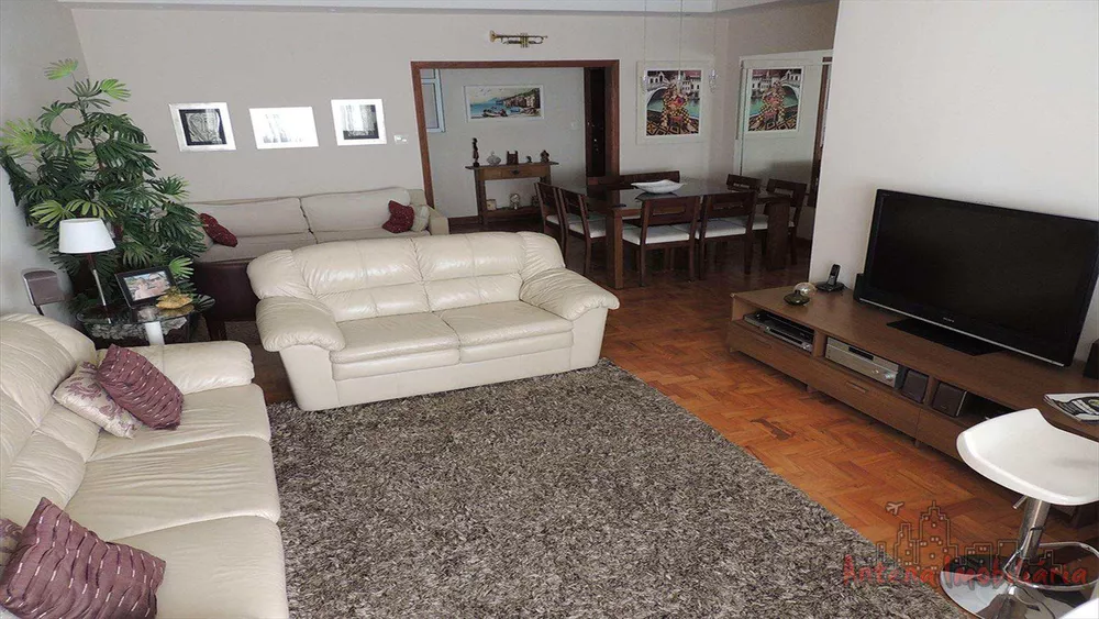 Apartamento à venda com 3 quartos, 145m² - Foto 2