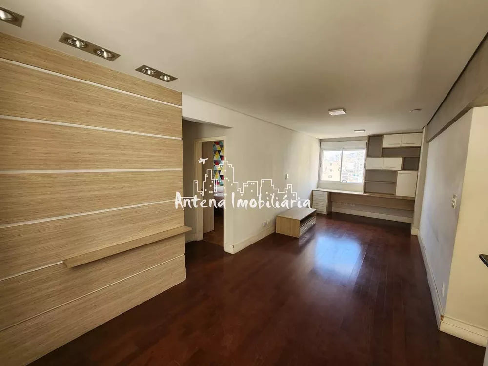 Apartamento à venda com 1 quarto, 60m² - Foto 2