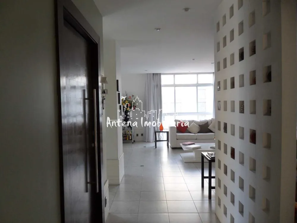 Apartamento, 3 quartos, 243 m² - Foto 2