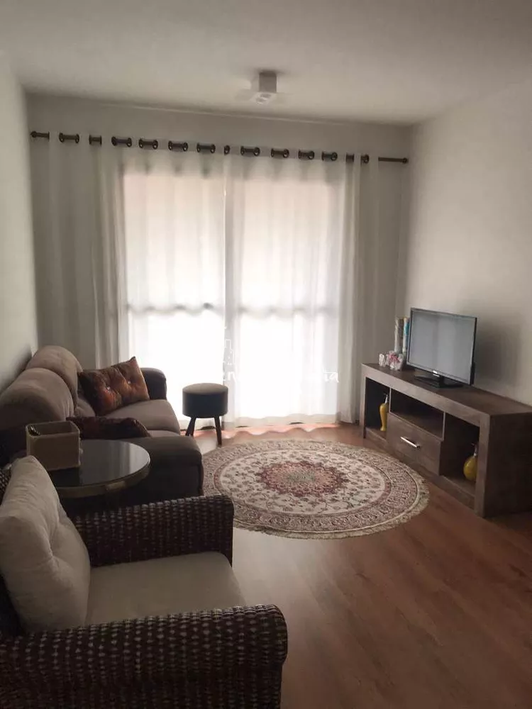 Apartamento à venda com 2 quartos, 68m² - Foto 1