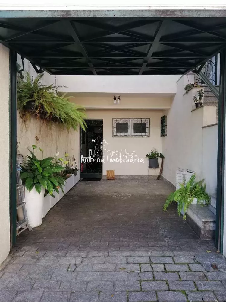 Sobrado à venda com 4 quartos, 170m² - Foto 1