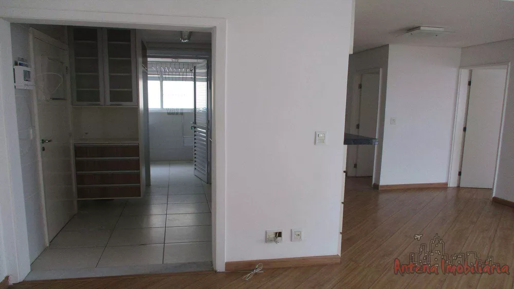 Apartamento à venda com 2 quartos, 80m² - Foto 4