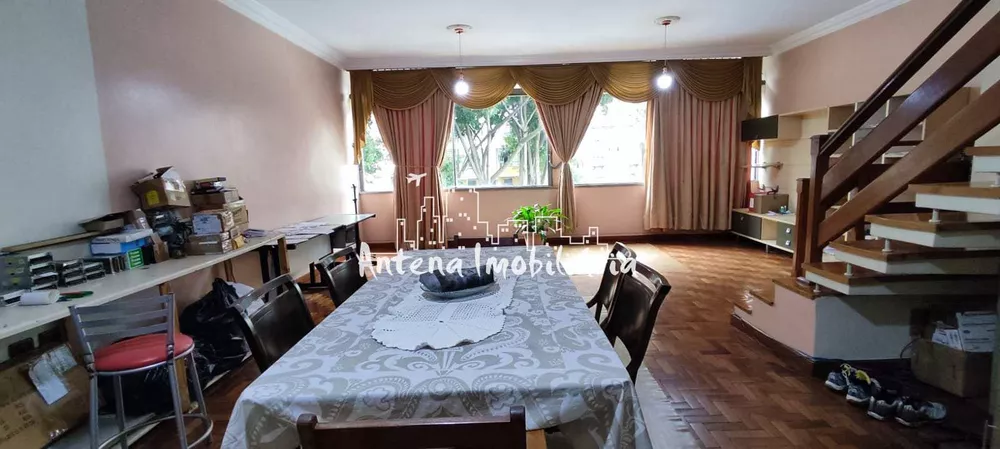 Apartamento à venda com 3 quartos, 200m² - Foto 1