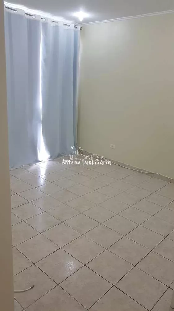 Apartamento à venda com 1 quarto, 45m² - Foto 2