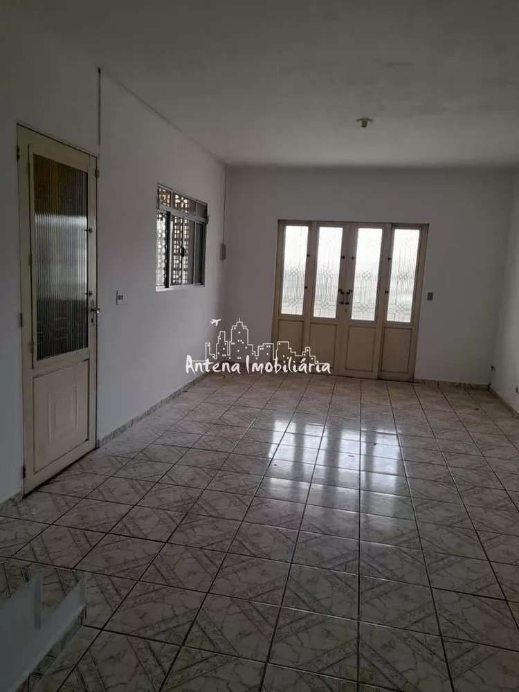 Casa, 2 quartos, 204 m² - Foto 1