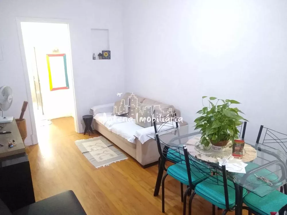 Apartamento à venda com 2 quartos, 72m² - Foto 4