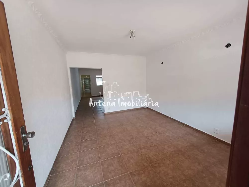 Sobrado à venda com 3 quartos, 236m² - Foto 4