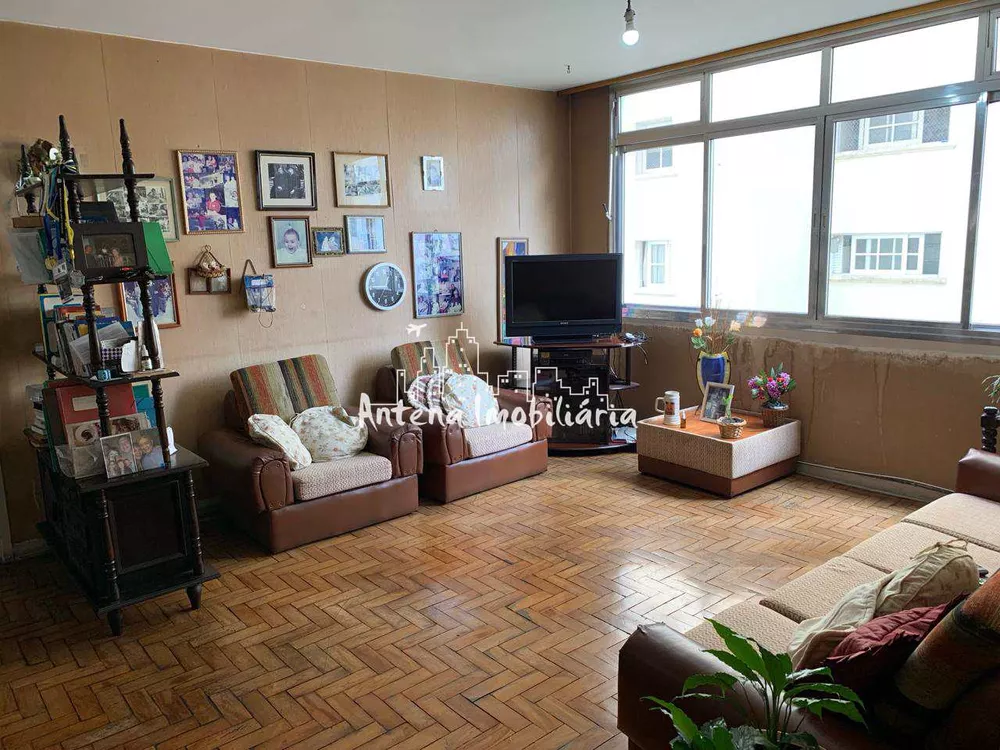 Apartamento à venda com 3 quartos, 110m² - Foto 1