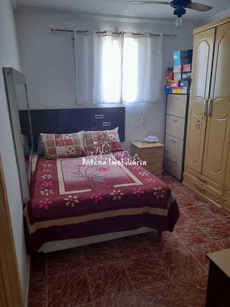 Casa à venda com 2 quartos, 111m² - Foto 2