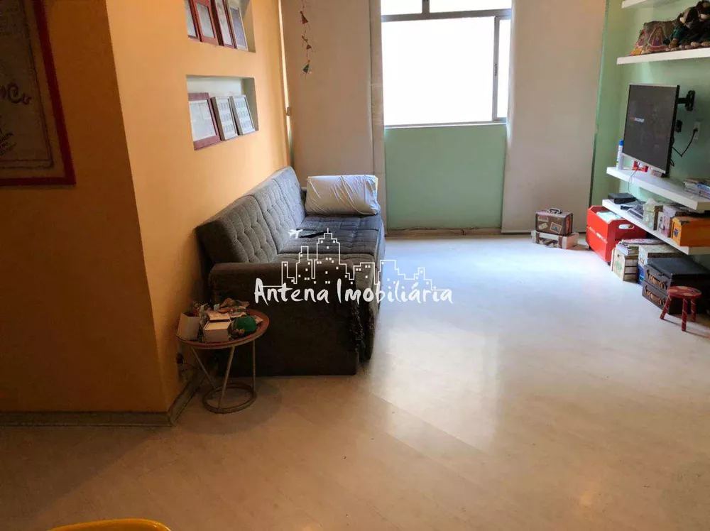 Apartamento à venda com 3 quartos, 97m² - Foto 2