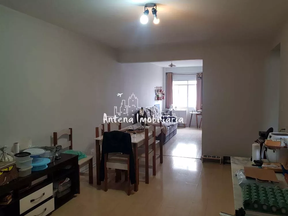 Apartamento à venda com 2 quartos, 82m² - Foto 2