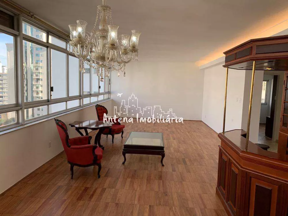 Apartamento à venda com 4 quartos, 254m² - Foto 1