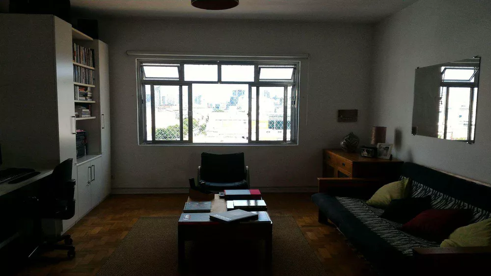 Apartamento à venda com 2 quartos, 81m² - Foto 1