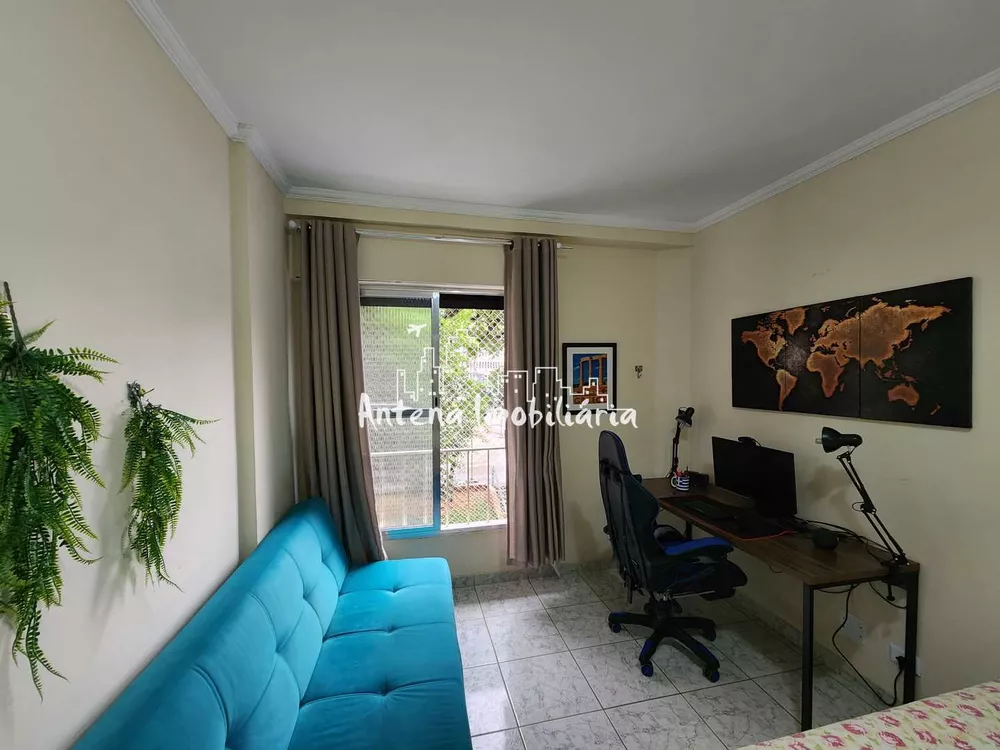 Apartamento à venda com 2 quartos, 75m² - Foto 2