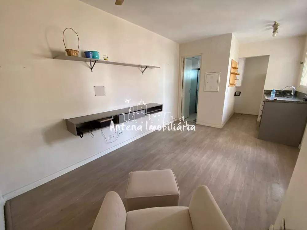 Apartamento à venda com 1 quarto, 32m² - Foto 2