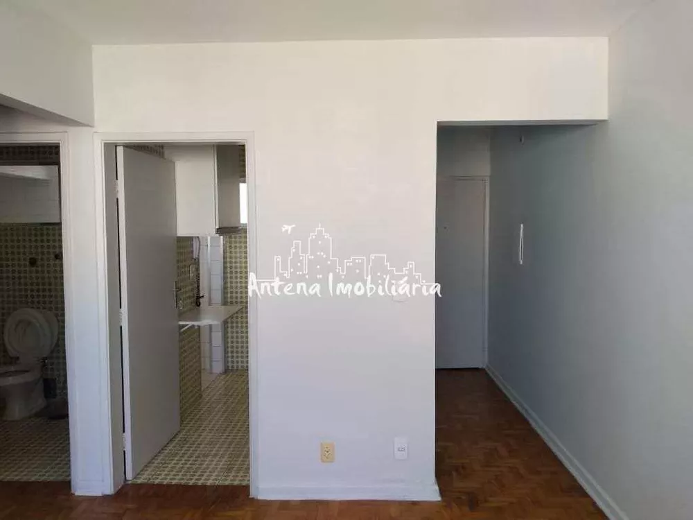 Apartamento à venda com 1 quarto, 50m² - Foto 2