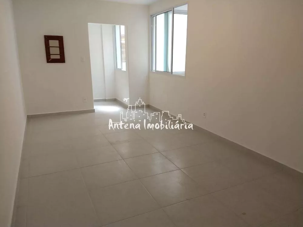 Apartamento à venda com 2 quartos, 70m² - Foto 3