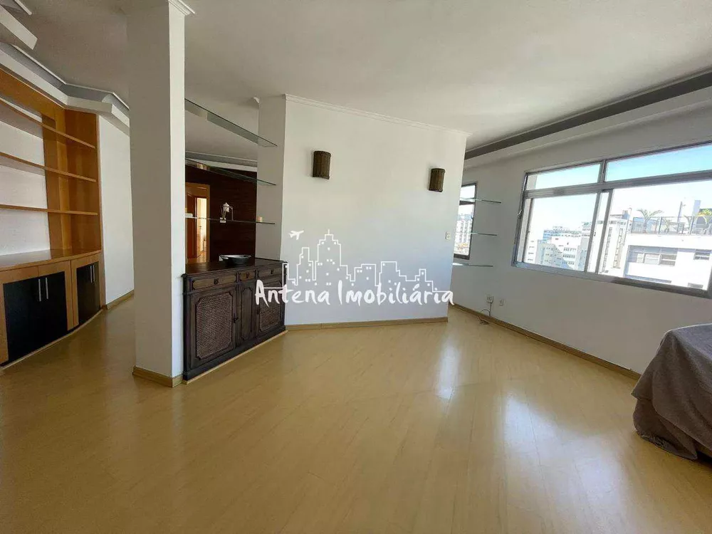 Apartamento à venda com 3 quartos, 230m² - Foto 1