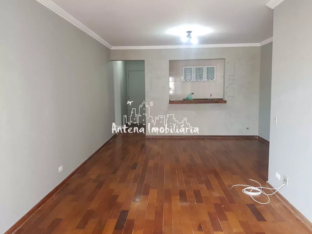 Apartamento à venda com 3 quartos, 94m² - Foto 1