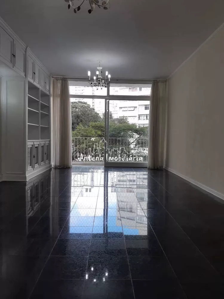 Apartamento à venda com 3 quartos, 144m² - Foto 1