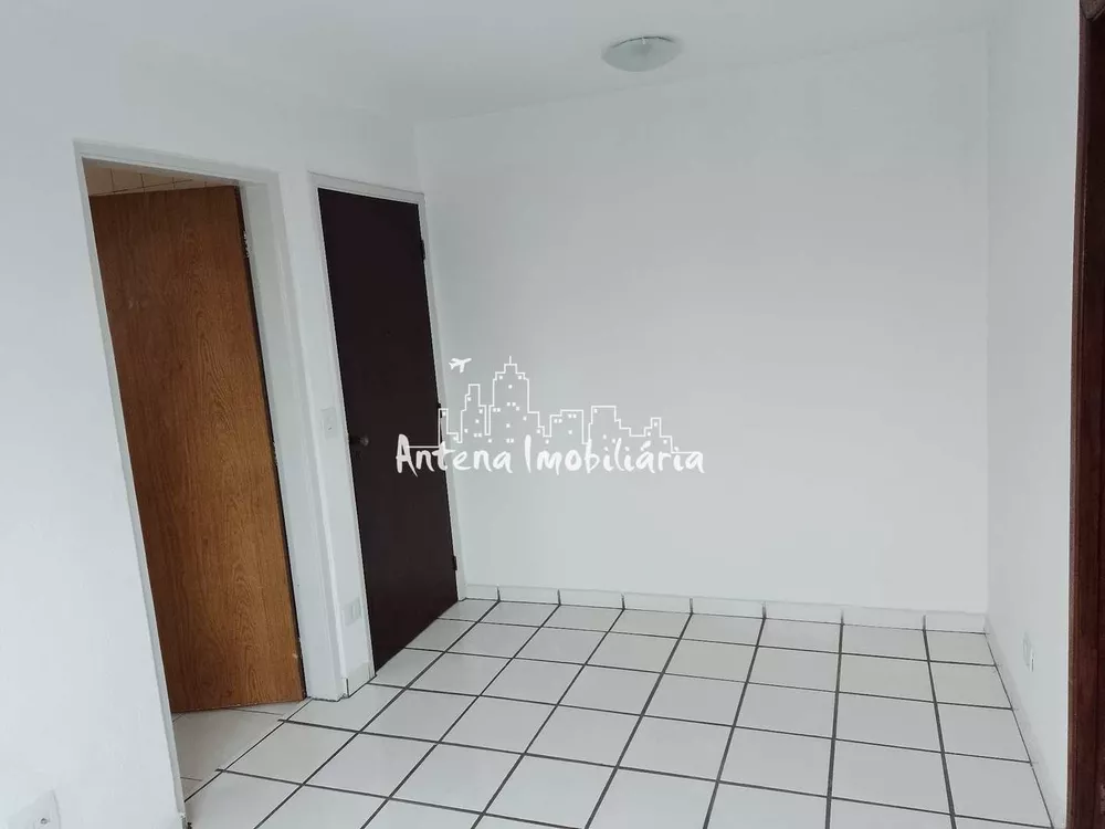 Apartamento à venda com 1 quarto, 40m² - Foto 2