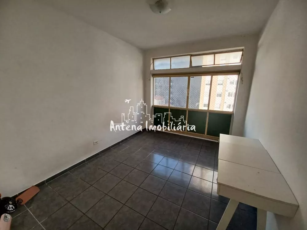 Apartamento à venda com 1 quarto, 40m² - Foto 2