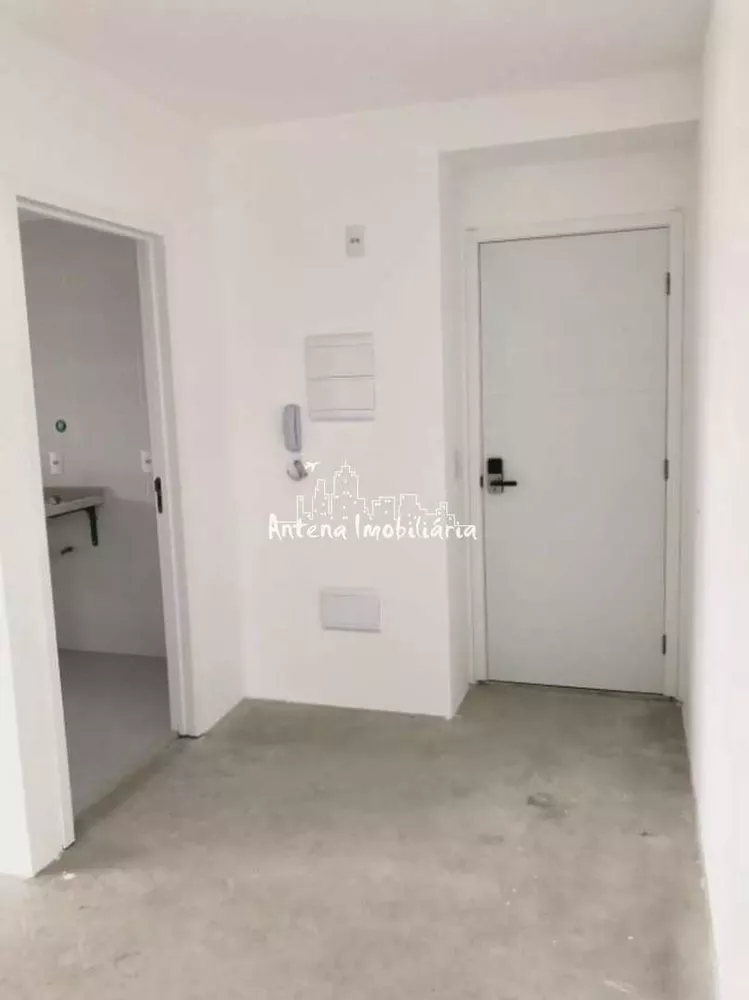 Apartamento à venda com 3 quartos, 84m² - Foto 2