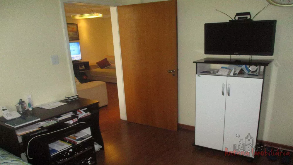 Apartamento à venda com 3 quartos, 68m² - Foto 8