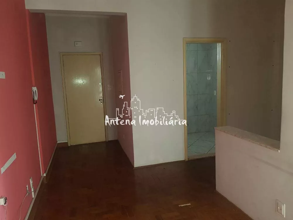 Apartamento à venda com 1 quarto, 45m² - Foto 2